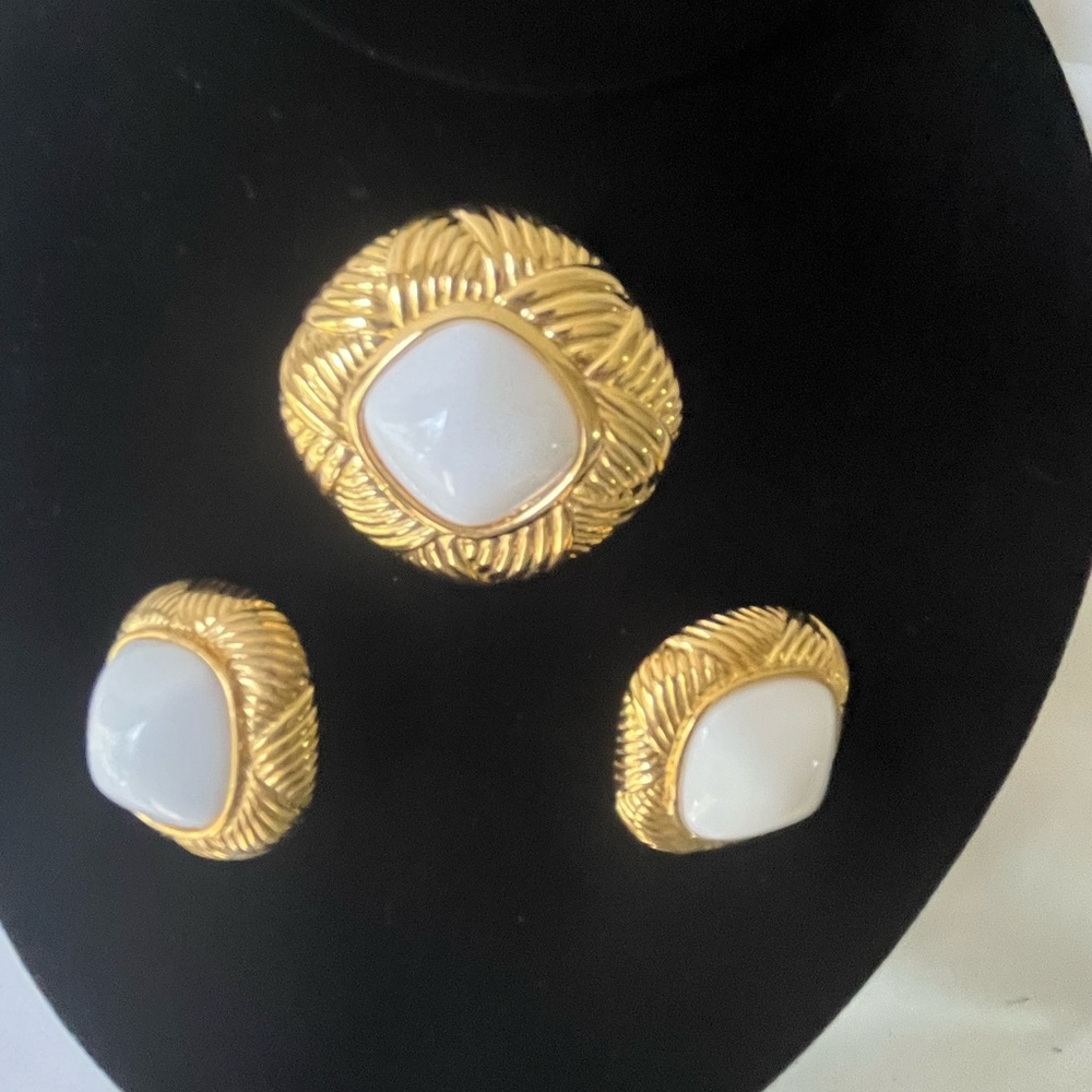 Vintage Estate Clip on Opaque Dome Stone Earrings and Brooch